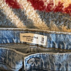 Abercrombie 90s straight jeans